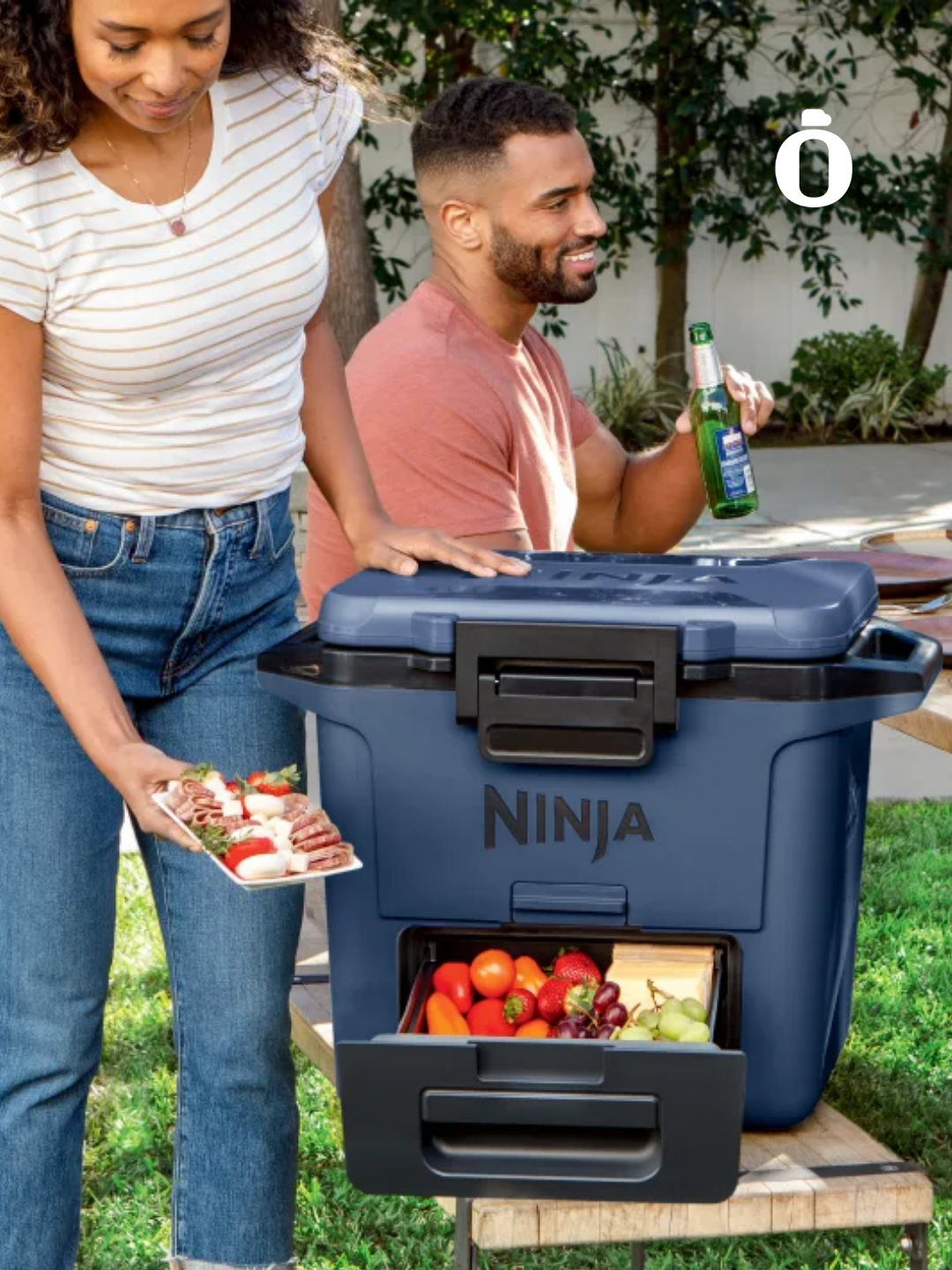 Ninja | FrostVault Hard Cooler with Dry Zone | 30 qt | Lakeshore Blue