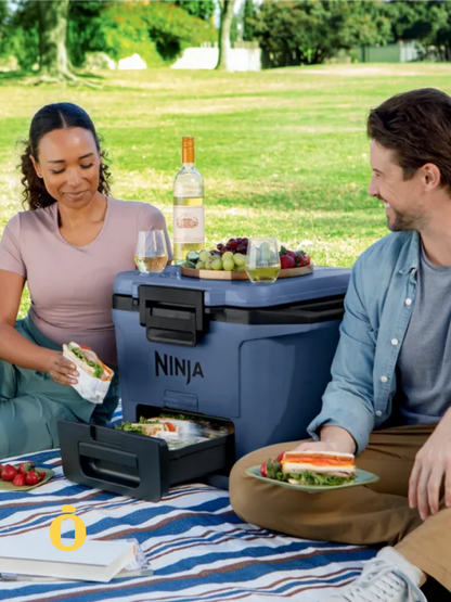 Ninja | FrostVault Hard Cooler with Ice Packs & Accessories | 30 qt | Lakeshore Blue