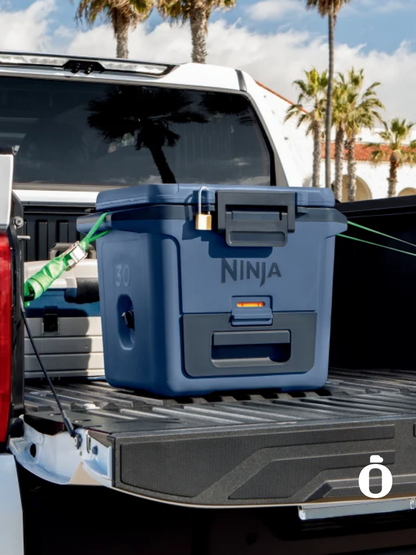 Ninja | FrostVault Hard Cooler with Ice Packs & Accessories | 30 qt | Lakeshore Blue