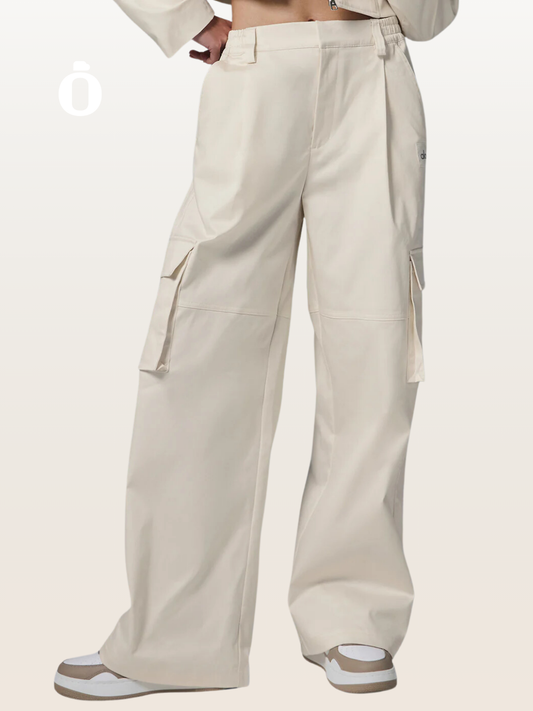 Alo | High-Waist Night Out Cargo Trouser | Ivory