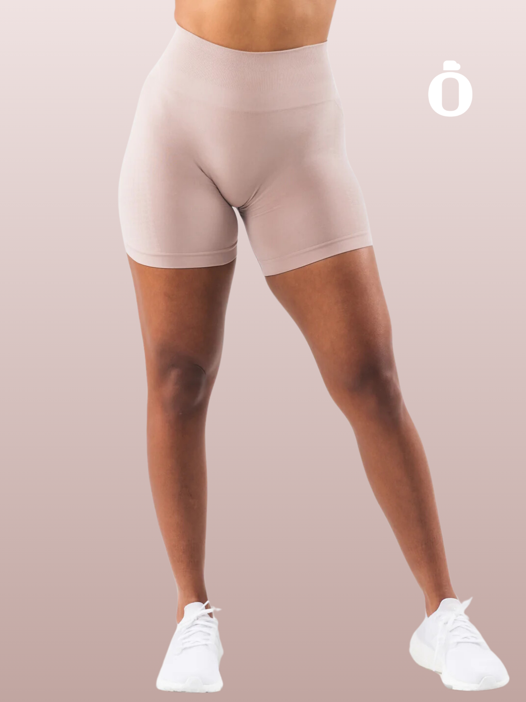 Alphalete | Amplify Contour Short 5" | Porcelain