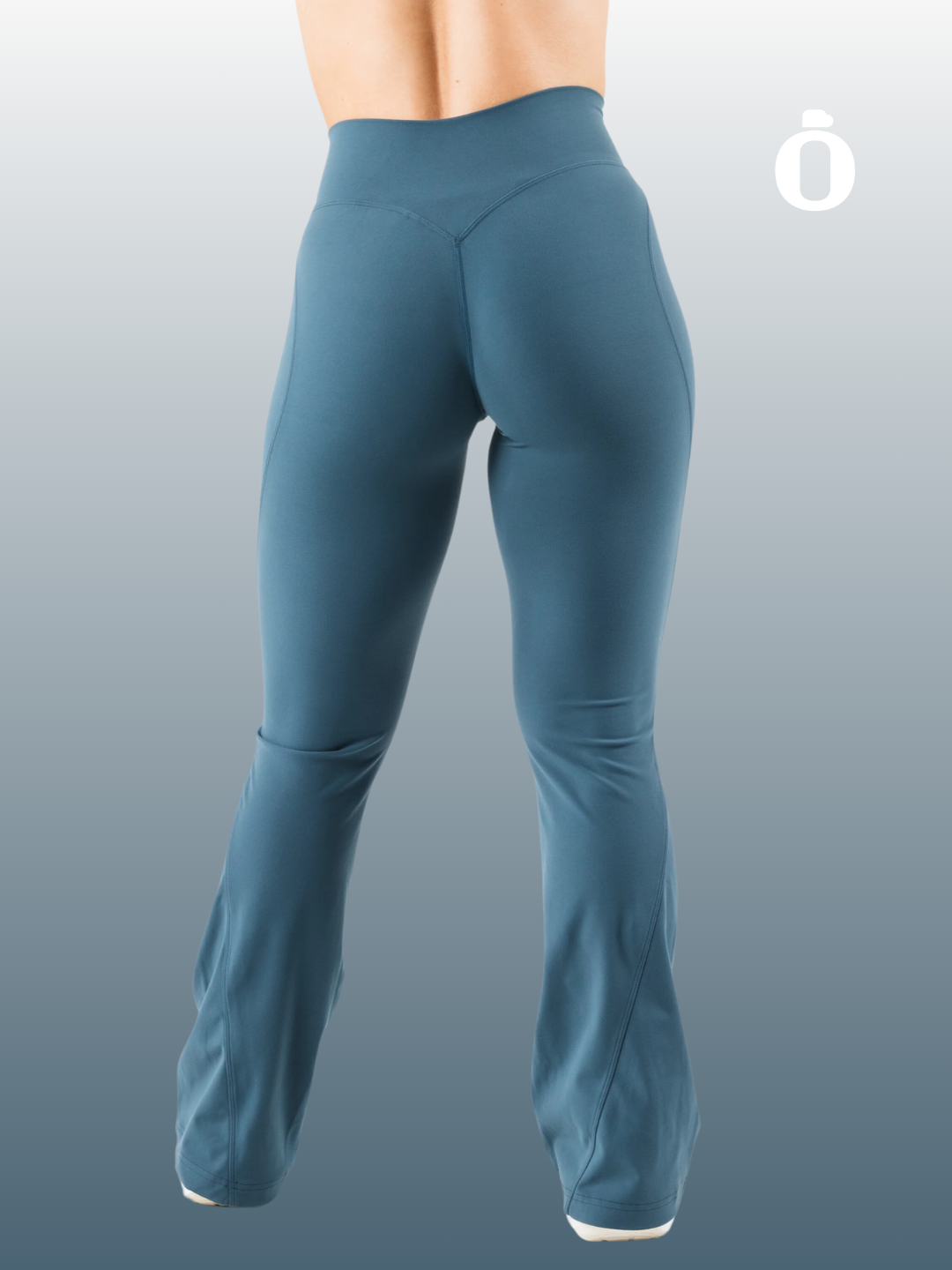 Alphalete | Aura Flared Pant | Glacial Lake