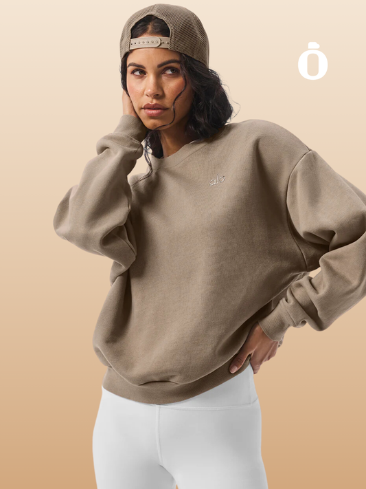 Alo | Accolade Crew Neck Pullover | Gravel