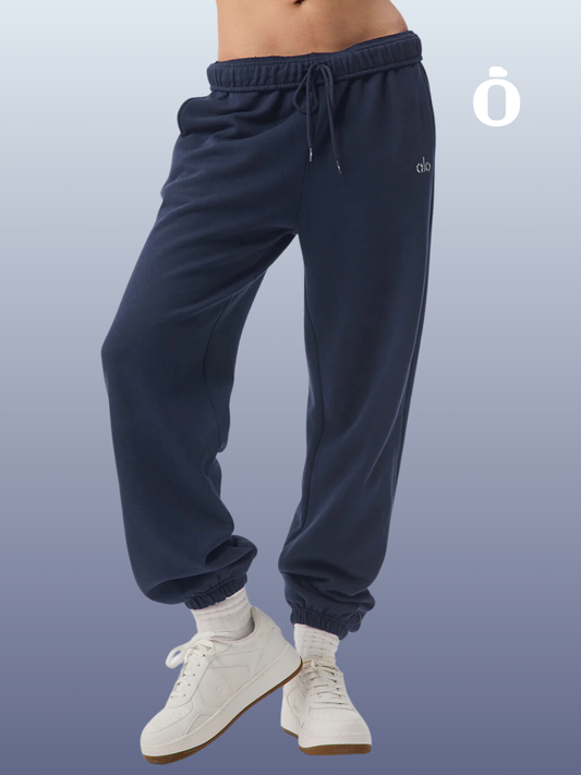 Alo | Accolade Sweatpant | Navy