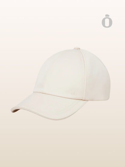 Alo | Satin Off-Duty Cap | Creme