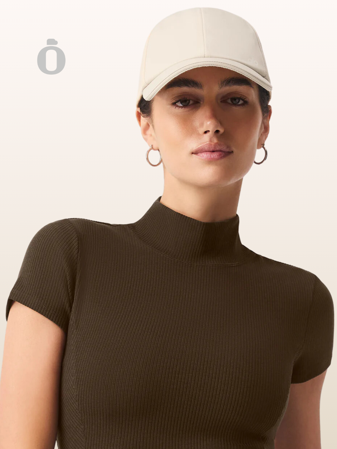 Alo | Satin Off-Duty Cap | Creme