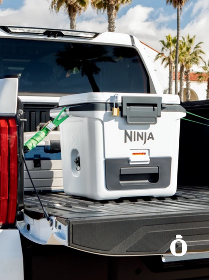 Ninja | FrostVault Hard Cooler with Ice Packs & Accessories | 30 qt | Cloud White